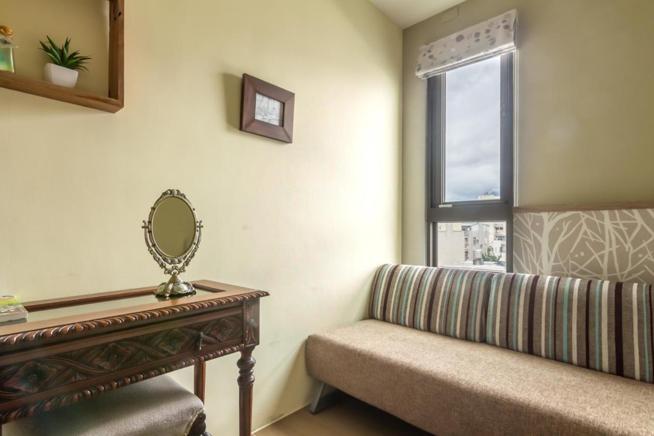 Jhongshan Building Bed&Breakfast Hualien Exterior foto