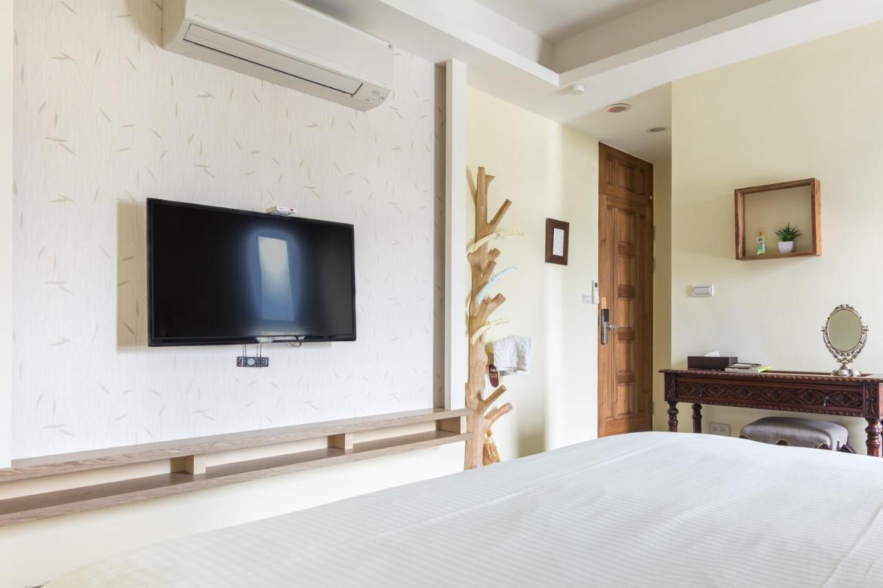 Jhongshan Building Bed&Breakfast Hualien Exterior foto